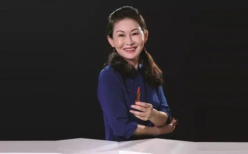 华熙生物因"故宫口红"走红朋友圈,但是其真正的主打产品则是玻尿酸