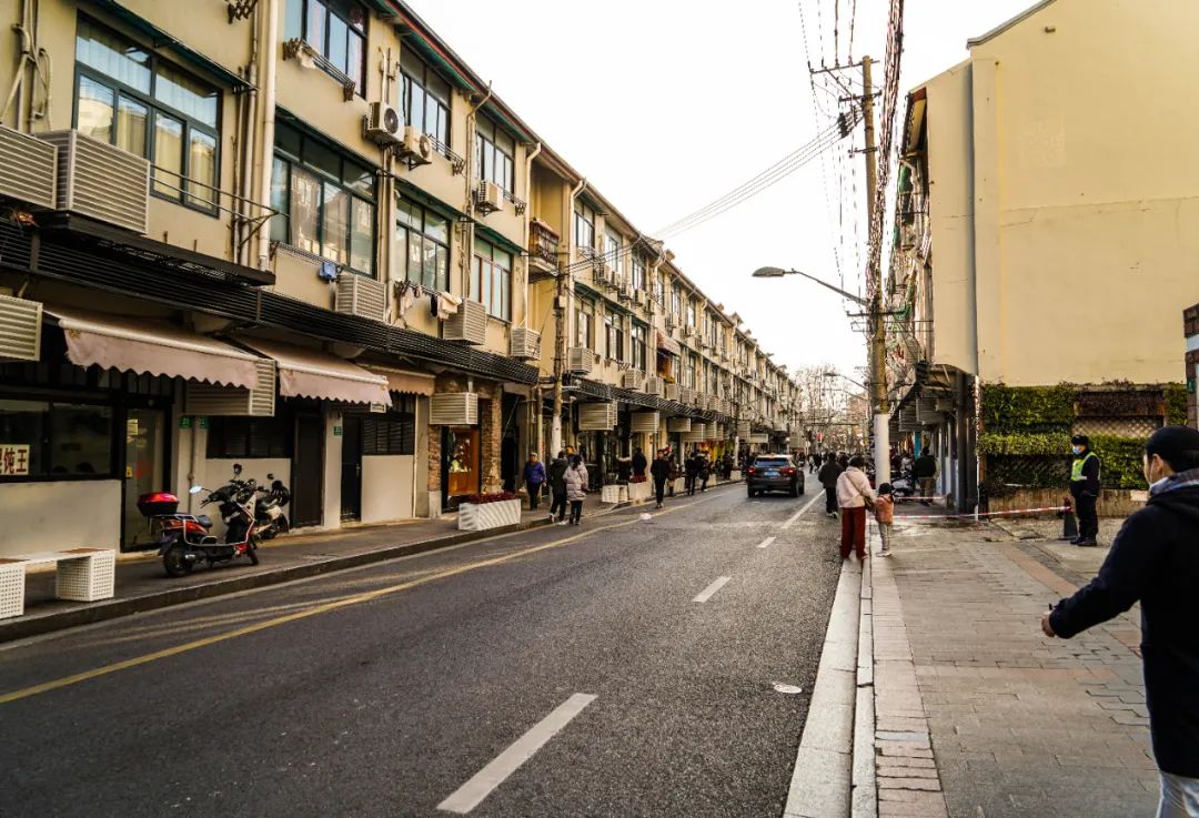 网红"熊爪"所在的永康路,如何从"酒吧街"蝶变?